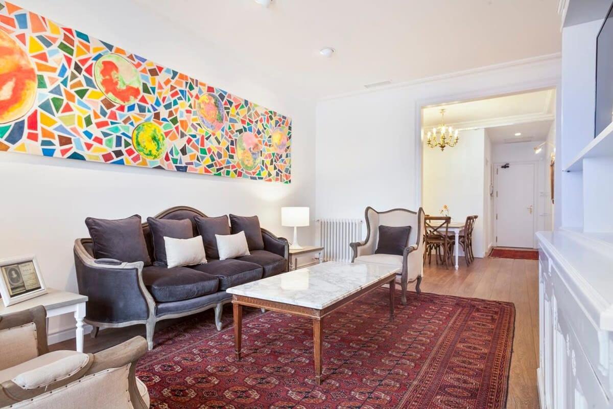 バルセロナCasa Batllo - Luxury Historic 4Bd 4Bth For 9 Guestsアパートメント エクステリア 写真
